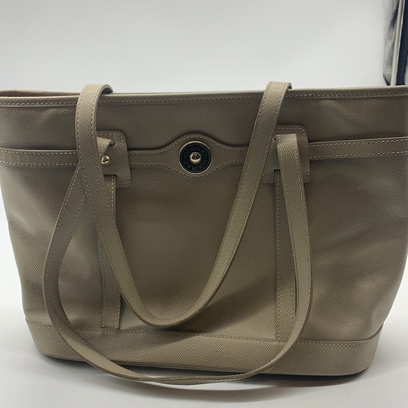 Dooney & Bourke Tan Tote Bag. DB1451 - Picture 1 of 10